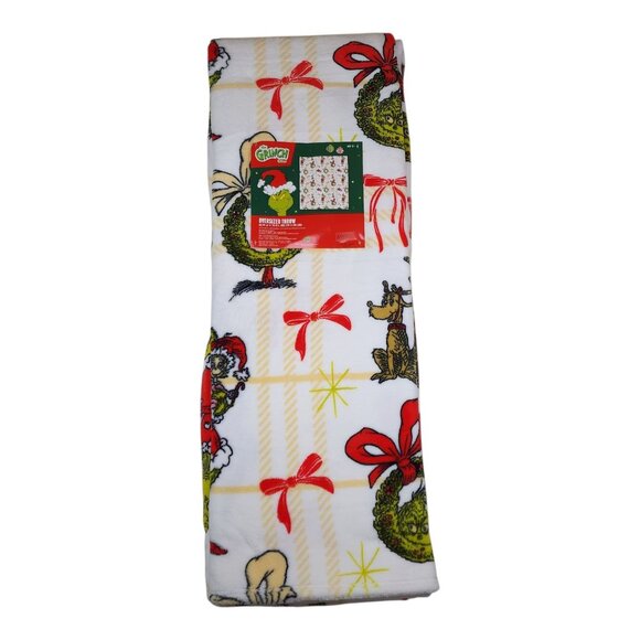 The Grinch Dr Seuss Oversized Throw Blanket 60" x 70" Christmas Holiday - Picture 9 of 9